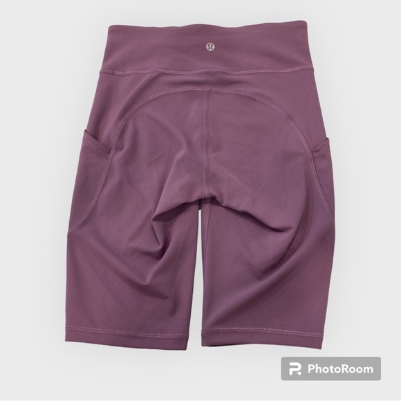 Lululemon Invigorate High-Rise Short 10" Grape Mauve
Size 4 - Picture 5 of 6